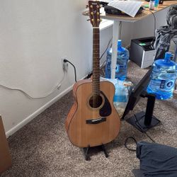 Yamaha F335