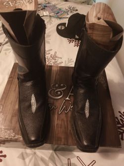 Botas