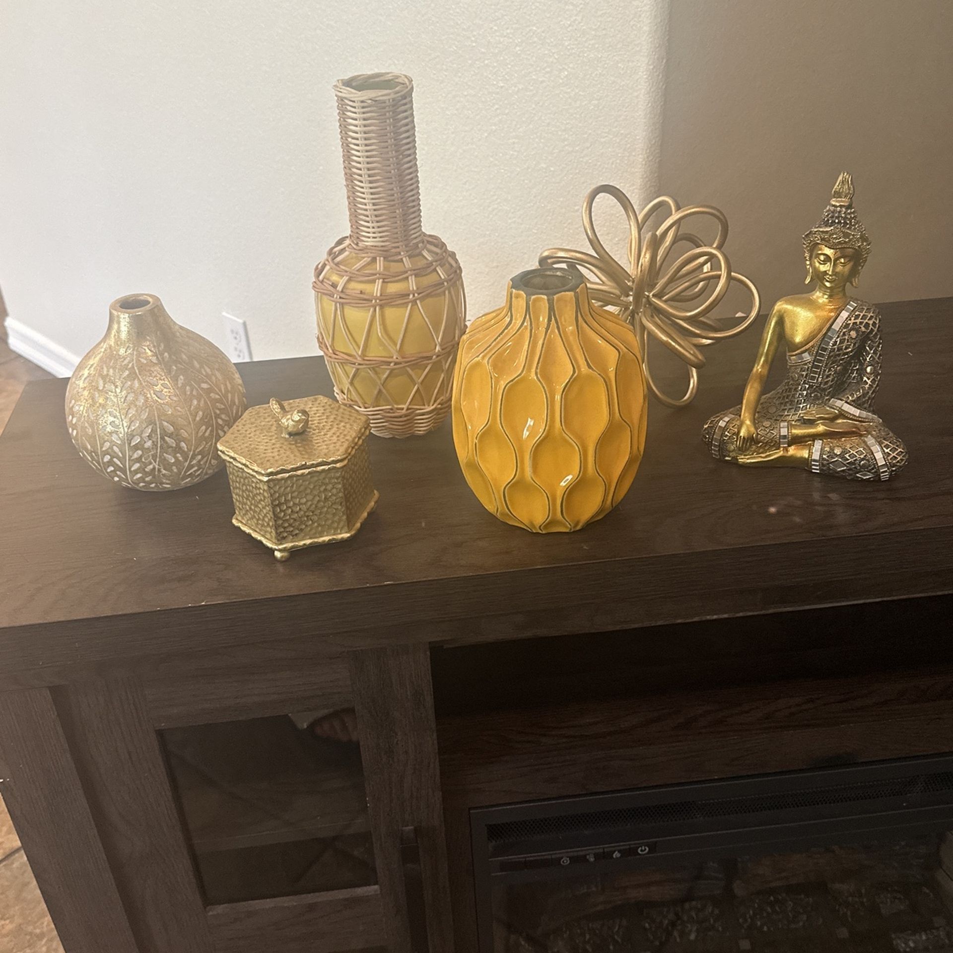 Entertainment Decor From At Home Store