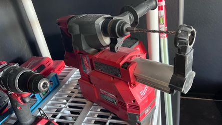 Milwaukee Brushless M18 FUEL rotor hammer drill