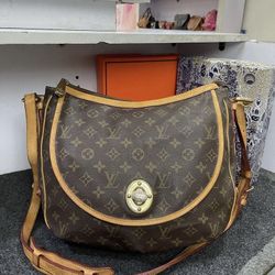 Pre Owned Authentic LV Monogram Tulum Gm
