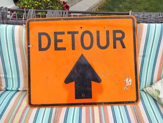 DETOUR VINTAGE ROAD SIGN * MAN CAVE *