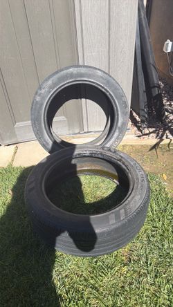 2 Kumho Tires 245/50 R20