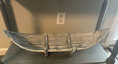 $10. Big wicker boat Arciero st