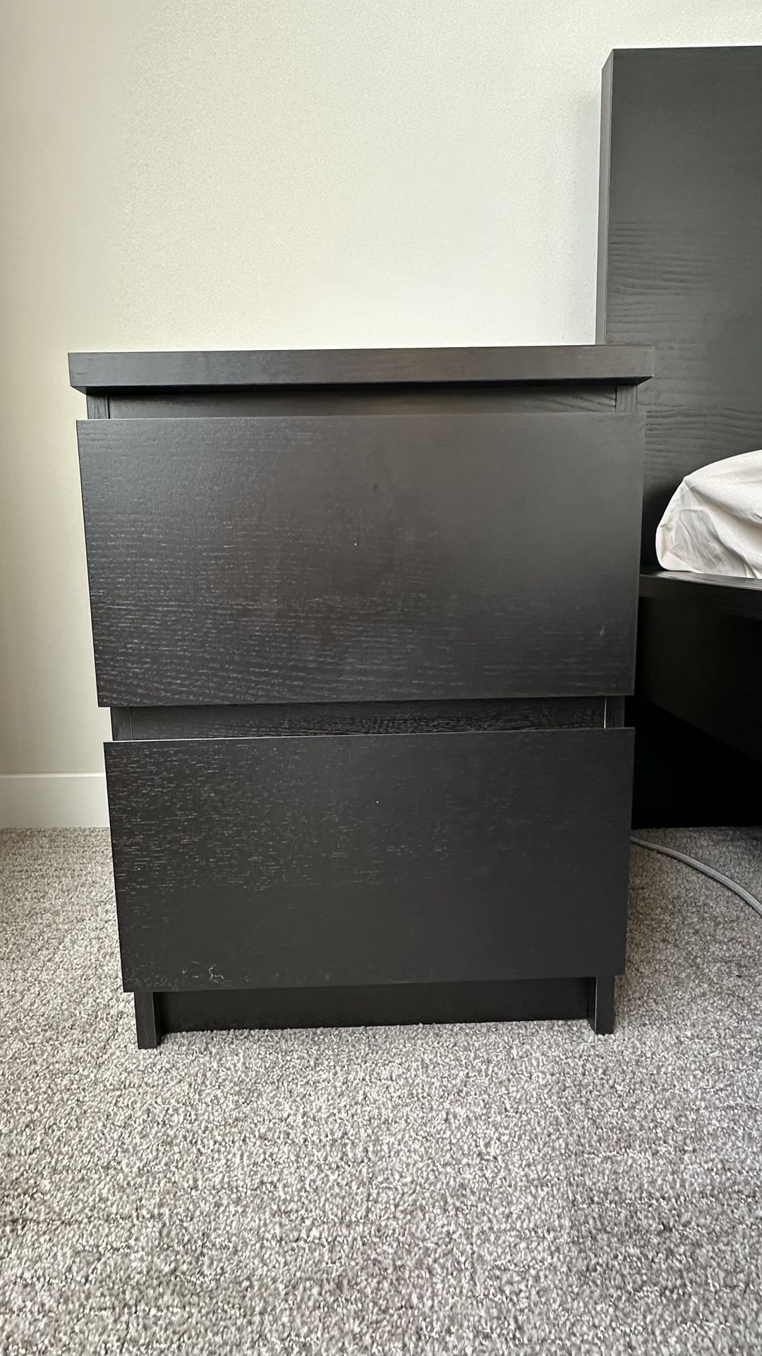 SINGLE NIGHTSTAND - SELLING ASAP