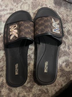 Velcro Michael Kor Slides/Slip ons