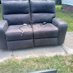 Brand New Love Seat Electric 
