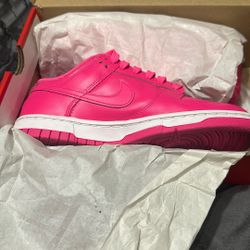 Women Hyper Pink Dunks 