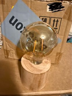 Small Light bulbs on stands
