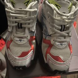 Balenciaga Runner 