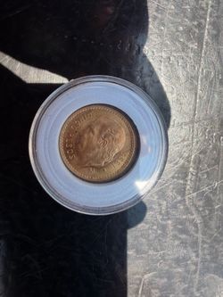 5 gold pesos