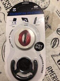Lip pop socket