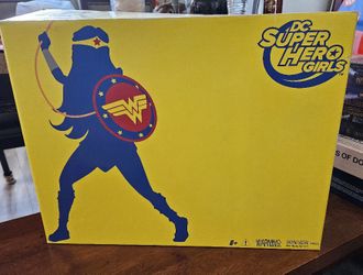 DC Super Hero Girls WONDER WOMAN