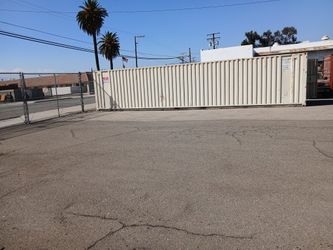 40' Shipping Container 