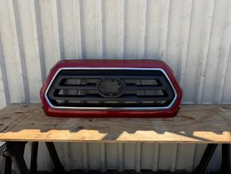 Toyota Tacoma 2016-2017-2018-2019-2020-2021-2022-2023 Front bumper grille grill original used OEM