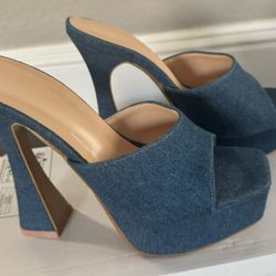 Brandnew Beautiful Denim Wedges Size 6  Retail Price $129 + Tax 