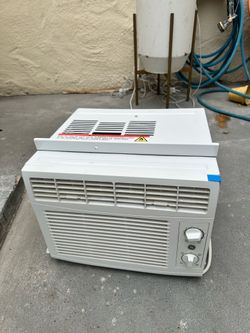 AC window unit