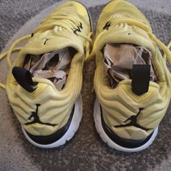 JORDANS SIZE 9 $10