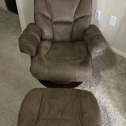 Recliner Chair And Ottoman 