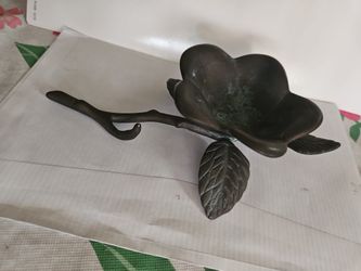 Vintage New Concepts Brass Flower Trinket