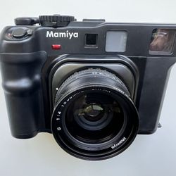 Mamiya 6 W/ Mamiya G F/4 50mm Lens