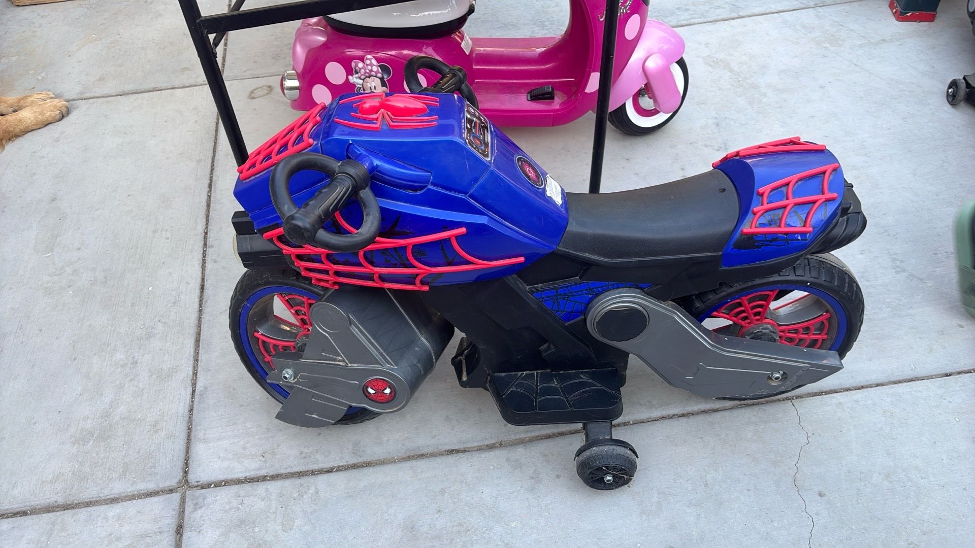 Kids spider man motorcycle