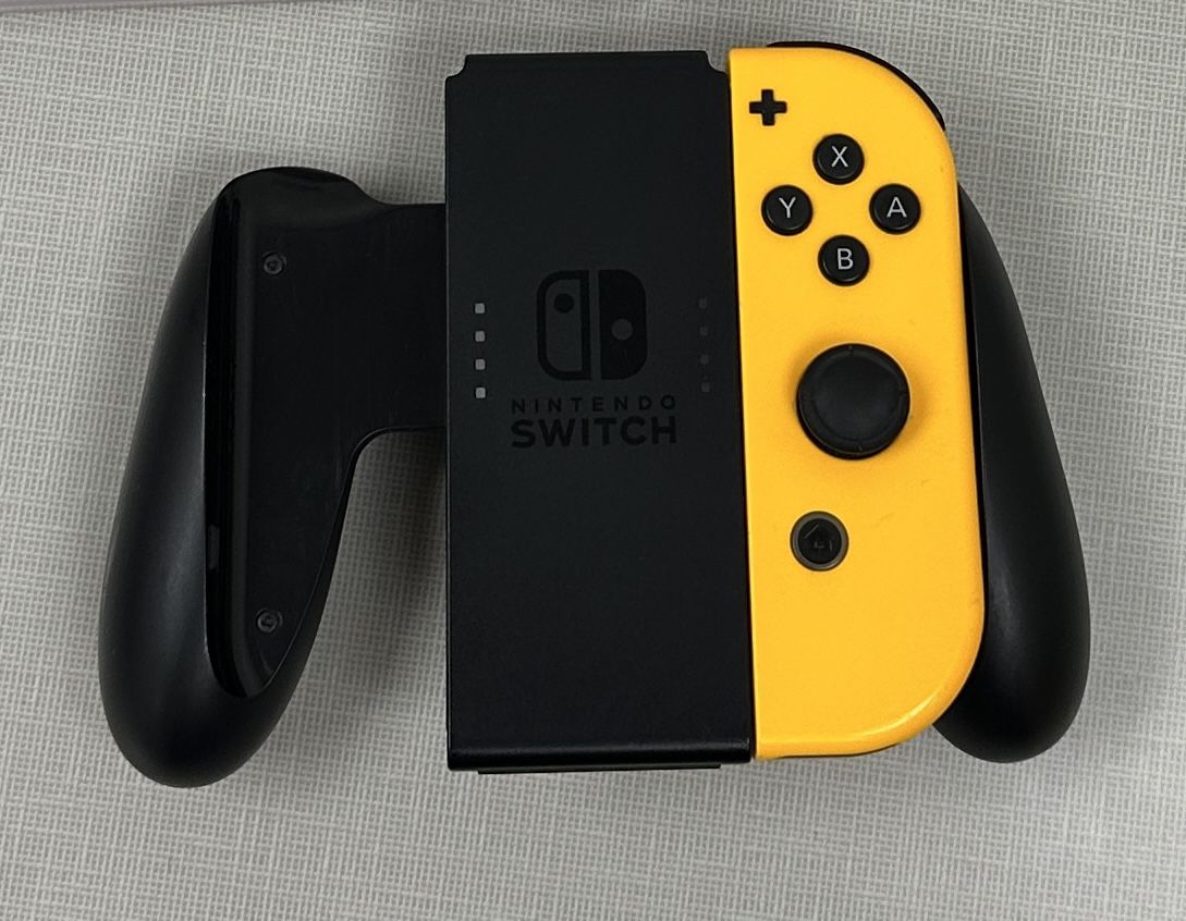 Nintendo Switch Yellow Joycon