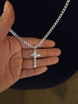 925 Solid Sterling Silver D/C Cuban Chain w/ St. Benedict Crucifix Pendant Unisex 22" Plata 925 Cadena & Dije Crucifijo de San Benito Unisex 22"