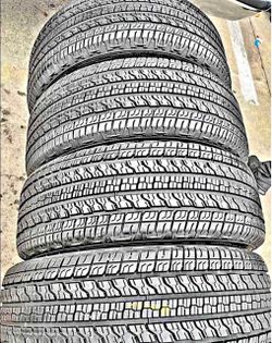 Set 255/65-17 Goodyear con el 80% de vida