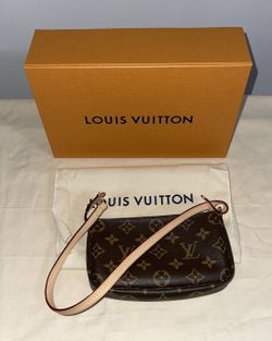 Louis Vuitton Small POCHETTE