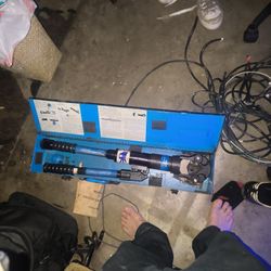 Dieless Crimping Tool