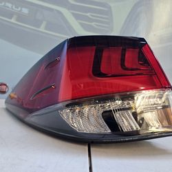 2020 2021 2022 LEXUS RX350 LEFT SIDE OUTER TAIL LIGHT
