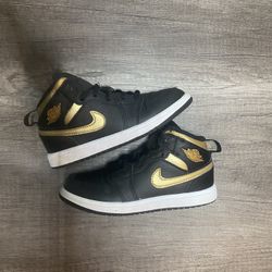 Size 12C - Air Jordan 1 Mid ‘Metallic Gold Black’ 