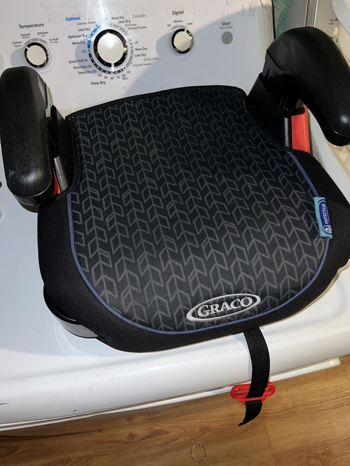 Graco Booster Seat With Cup Holder