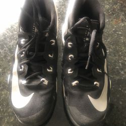 Nike Mens Size 8 Basketball Shoes 