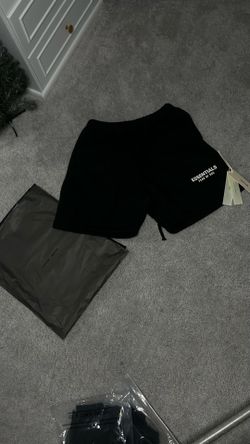 Black Essential Shorts Size M