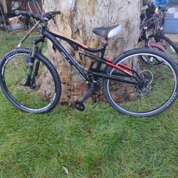 DIAMOND BACK  RECOIL  FULL SUSPENSION MEDIUM FRAME18" MOUNTAIN BIKE 