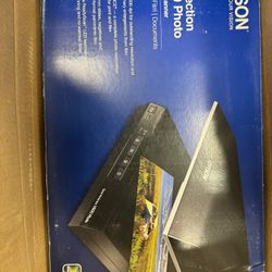 Epson V600 Photo Color Scanner 