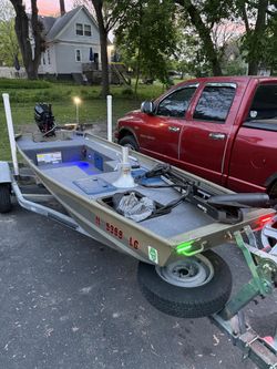 2025 Tracker 14 Jon Boat (* New *)
