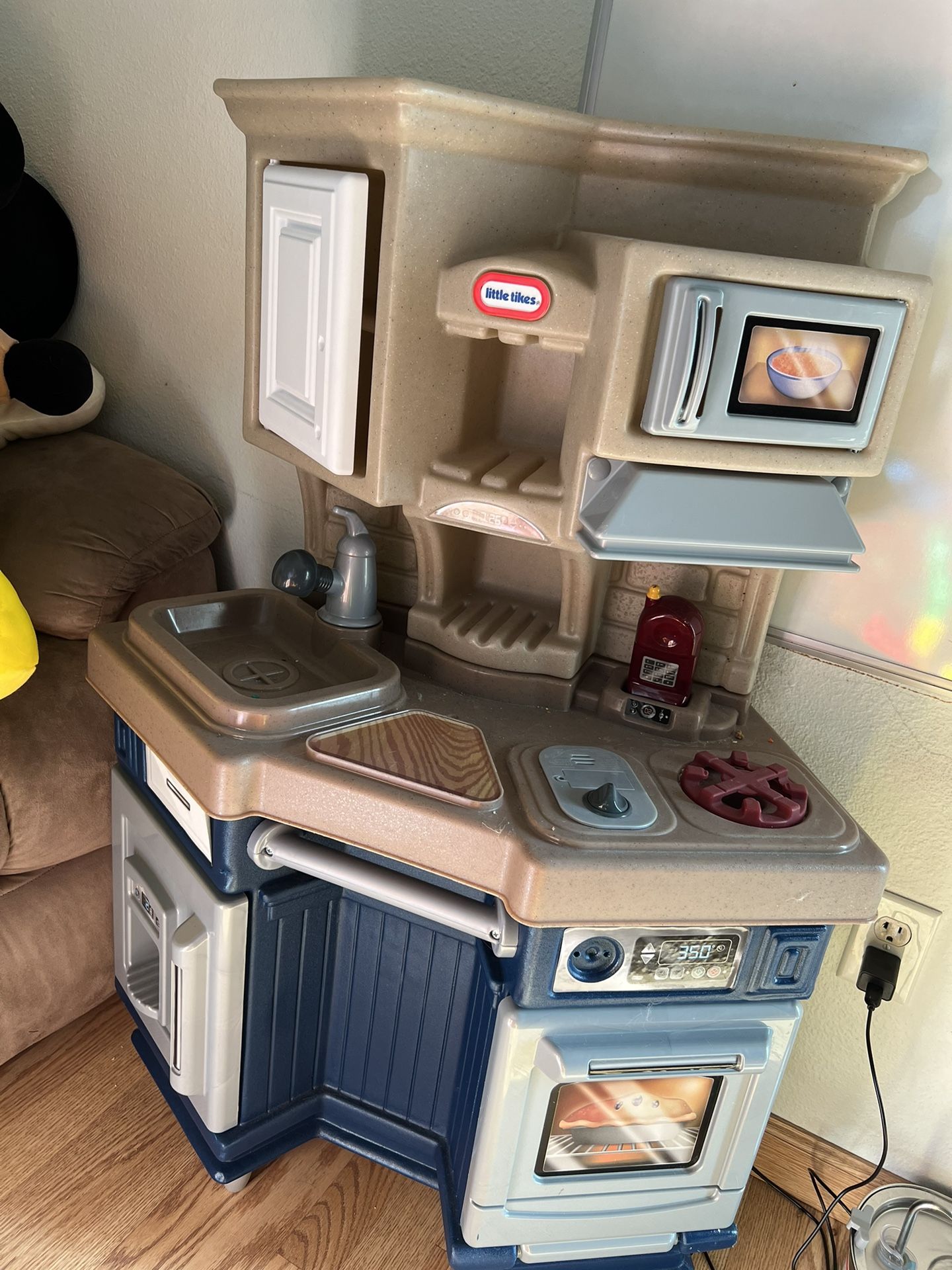 Play Kitchen