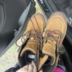 Women’s Brunt Boots 8-8.5 (men’s 6.5)