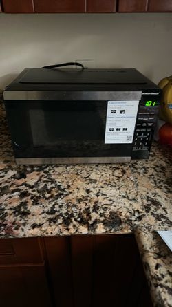 Used Hamilton beach microwave 4 months old