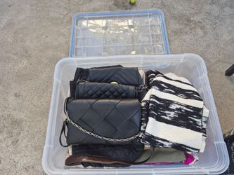 Black purses