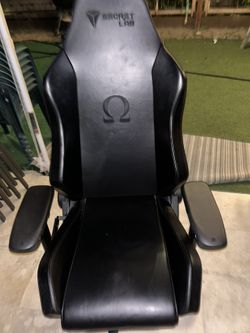 Secret Lab Omega Chair