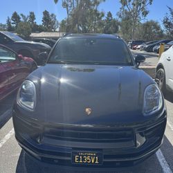 2022 Porsche Macan