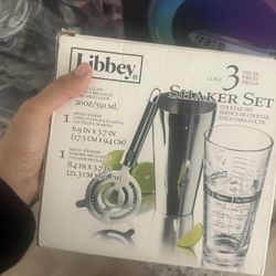 Libbey 3-Piece Cocktail Shaker Set (Glass, Metal Shaker & Strainer) – MOVING OUT SALE