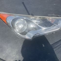 Headlight Hyundai Veloster 