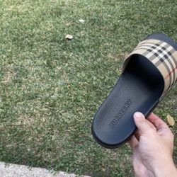 Burberry Slides: Size 5.5-6.5