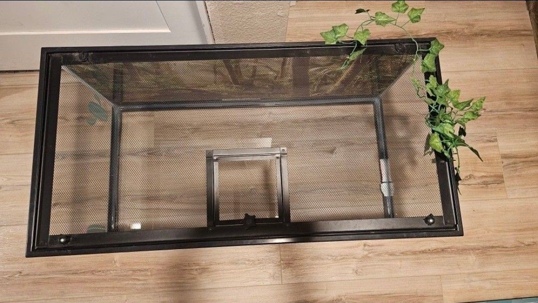 Fish Tank Or Reptile Enclosure