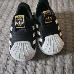 Shoes Adidas 